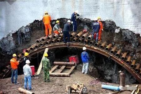 天津隧道钢花管支护案例